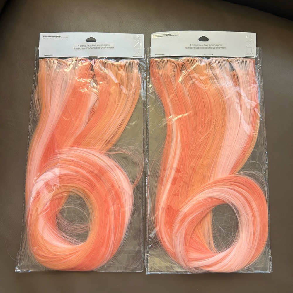 Coral Ombre 8 -piece in total faux hair extensions 💕🧡Set of 2 ! 4-piece eat set